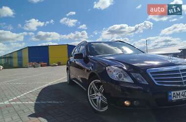Универсал Mercedes-Benz E-Class 2010 в Житомире