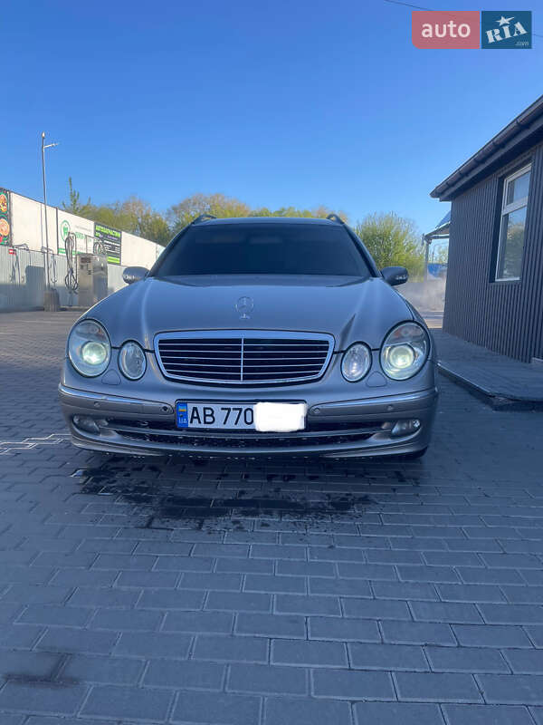 Mercedes-Benz E-Class 2004