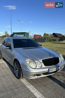 Седан Mercedes-Benz E-Class 2004 в 