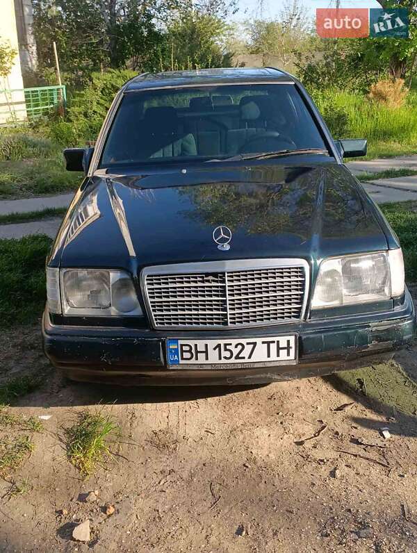 Mercedes-Benz E-Class 1994