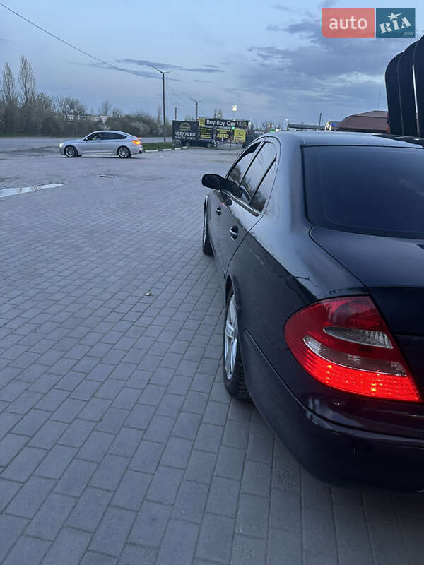 Седан Mercedes-Benz E-Class 2002 в Каменец-Подольском