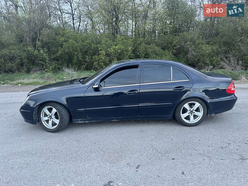 Седан Mercedes-Benz E-Class 2002 в Каменец-Подольском