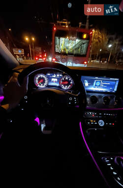 Седан Mercedes-Benz E-Class 2016 в 
