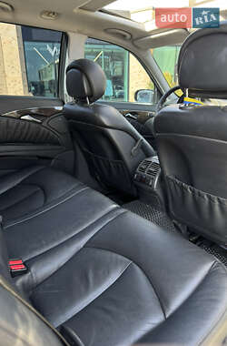 Универсал Mercedes-Benz E-Class 2005 в 