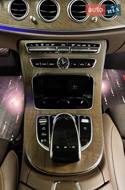 Седан Mercedes-Benz E-Class 2018 в 