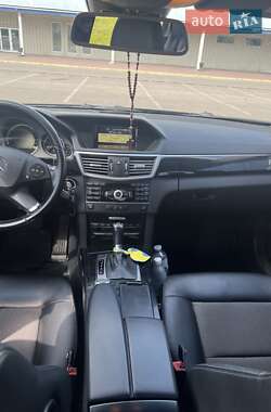 Седан Mercedes-Benz E-Class 2010 в Кременчуге