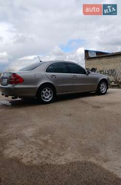 Седан Mercedes-Benz E-Class 2006 в 