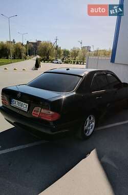 Седан Mercedes-Benz E-Class 2001 в 