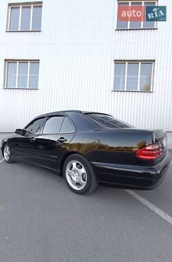 Седан Mercedes-Benz E-Class 2001 в 