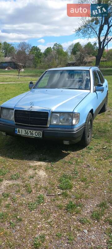 Mercedes-Benz E-Class 1990