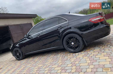 Седан Mercedes-Benz E-Class 2012 в 