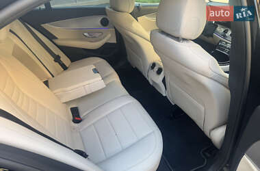 Седан Mercedes-Benz E-Class 2016 в 