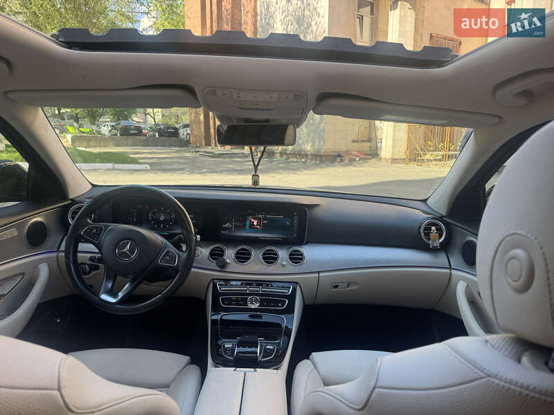 Седан Mercedes-Benz E-Class 2016 в Ізмаїлі