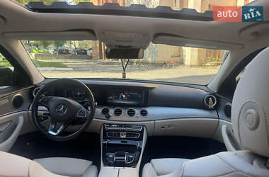Седан Mercedes-Benz E-Class 2016 в 