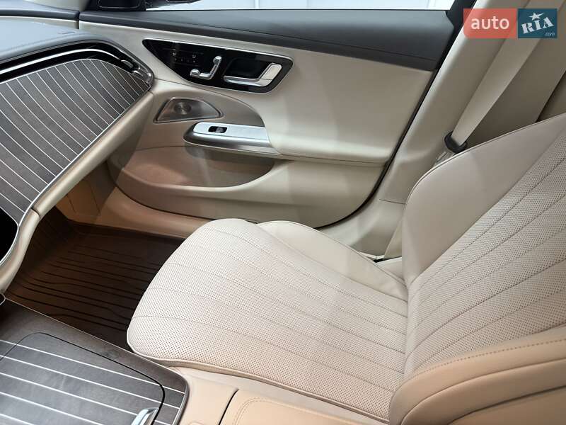 Седан Mercedes-Benz E-Class 2024 в Киеве