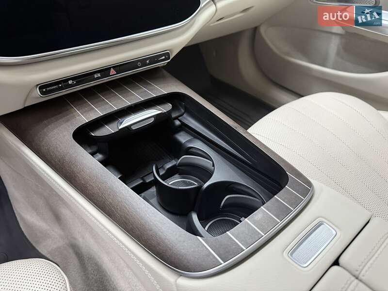 Седан Mercedes-Benz E-Class 2024 в Киеве