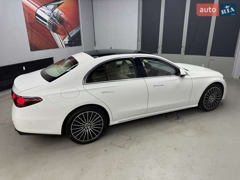 Седан Mercedes-Benz E-Class 2024 в Киеве