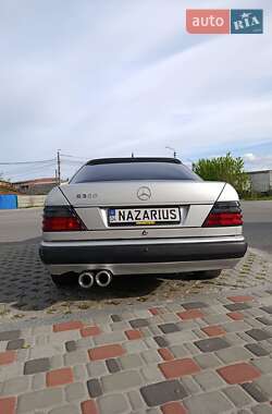 Купе Mercedes-Benz E-Class 1993 в 