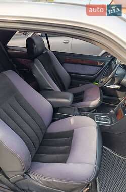 Купе Mercedes-Benz E-Class 1993 в 