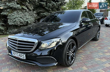 Седан Mercedes-Benz E-Class 2016 в 
