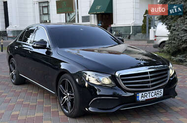 Седан Mercedes-Benz E-Class 2016 в 