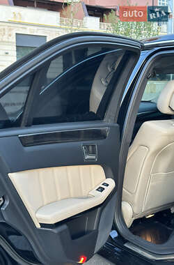 Седан Mercedes-Benz E-Class 2012 в 