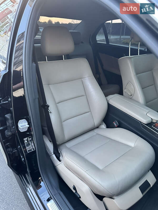 Седан Mercedes-Benz E-Class 2012 в Умані
