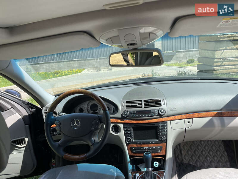 Седан Mercedes-Benz E-Class 2006 в Житомирі