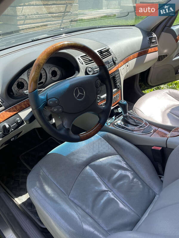 Седан Mercedes-Benz E-Class 2006 в Житомирі
