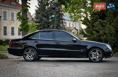 Седан Mercedes-Benz E-Class 2004 в 