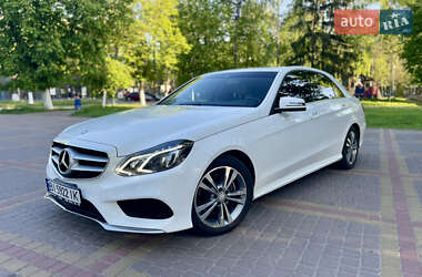 Седан Mercedes-Benz E-Class 2015 в 
