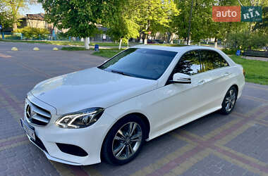 Седан Mercedes-Benz E-Class 2015 в 