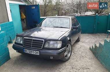 Седан Mercedes-Benz E-Class 1995 в 