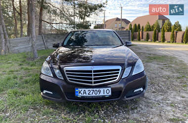 Седан Mercedes-Benz E-Class 2010 в Києві
