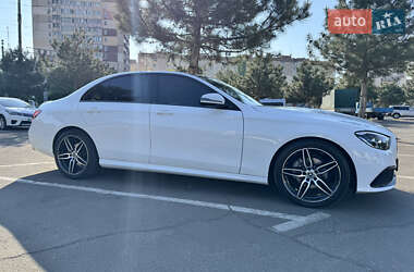 Седан Mercedes-Benz E-Class 2022 в 