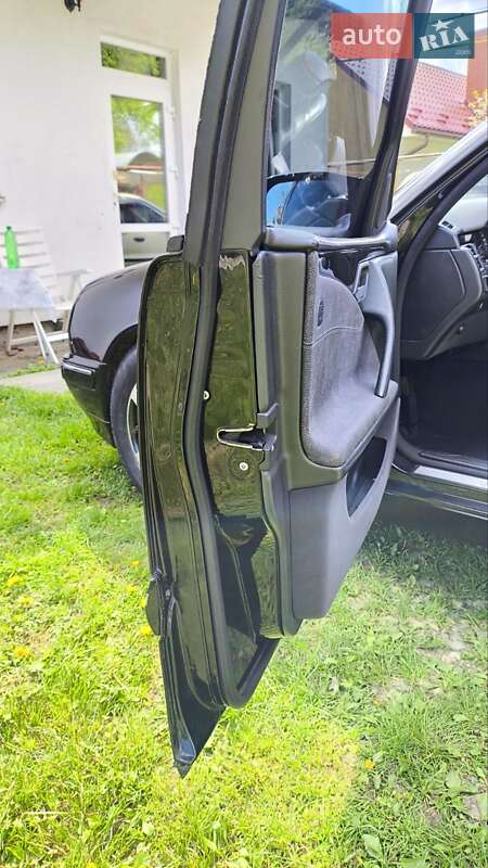 Седан Mercedes-Benz E-Class 2001 в Бориславе