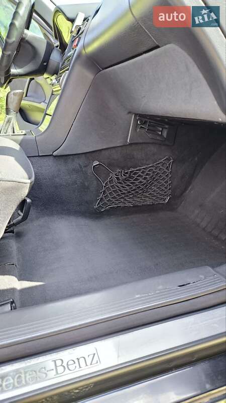 Седан Mercedes-Benz E-Class 2001 в Бориславе