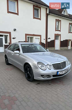 Седан Mercedes-Benz E-Class 2008 в 
