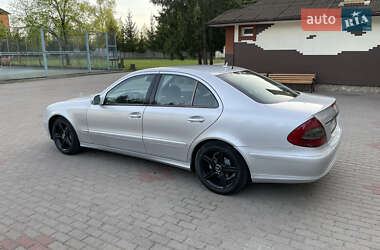 Седан Mercedes-Benz E-Class 2008 в 