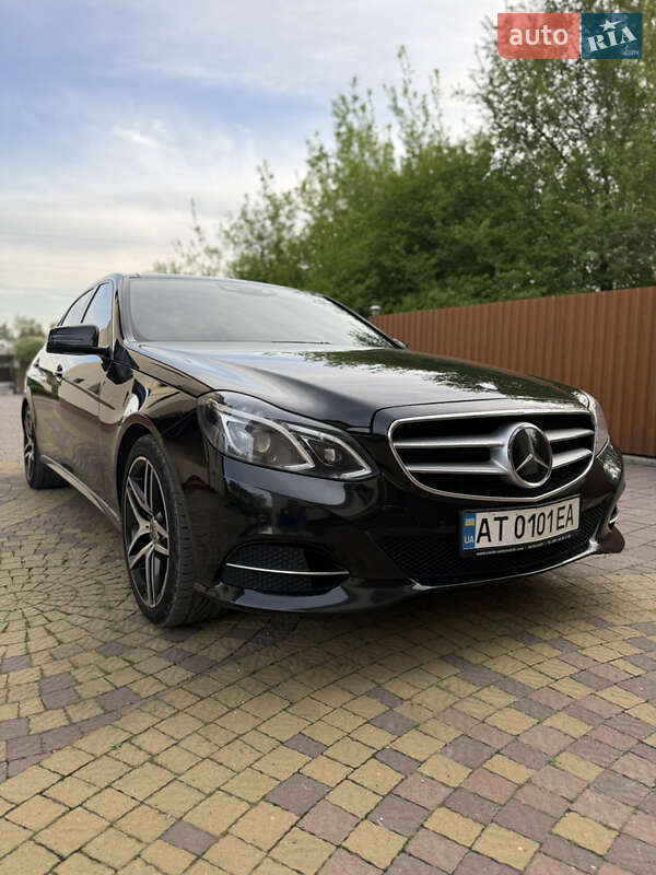 Седан Mercedes-Benz E-Class 2013 в Львове