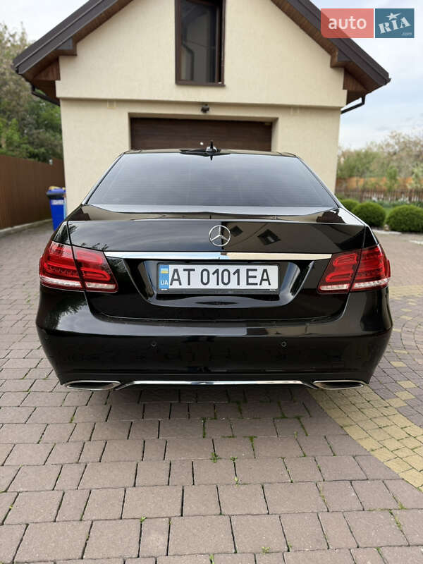 Седан Mercedes-Benz E-Class 2013 в Львове