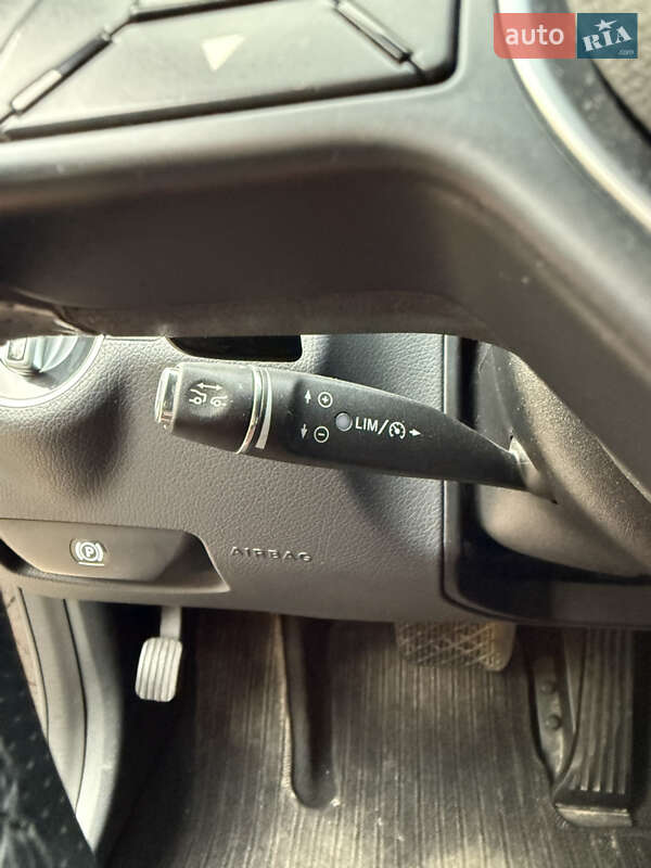 Седан Mercedes-Benz E-Class 2013 в Львове