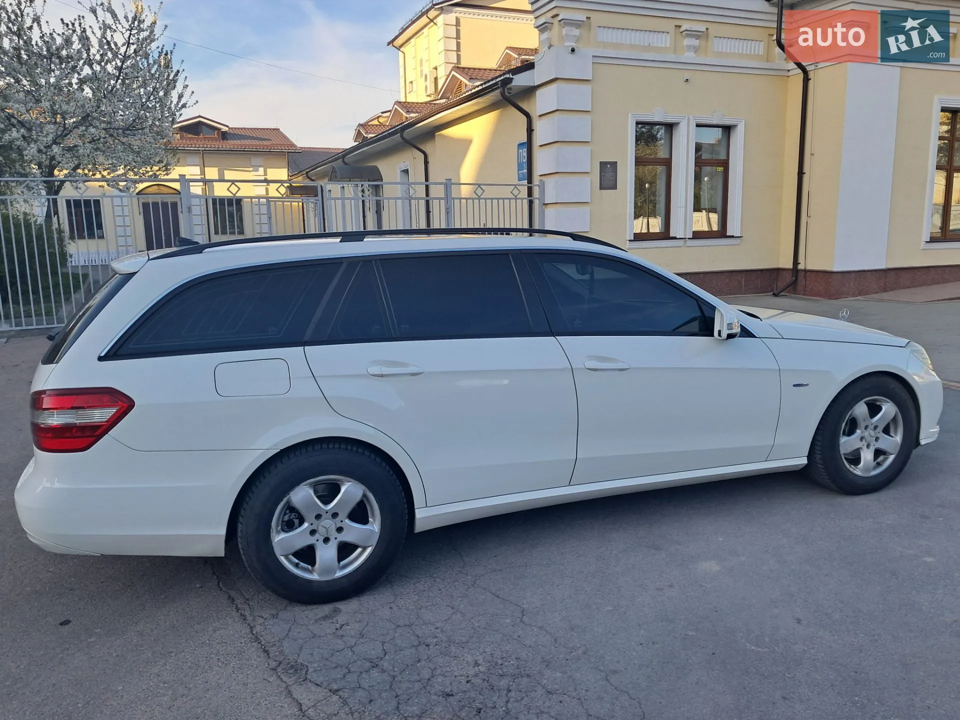 2011 Mercedes-Benz E-klasse - мініатюра 4