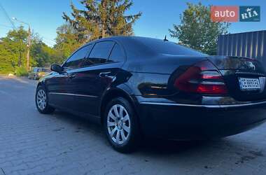 Седан Mercedes-Benz E-Class 2004 в 
