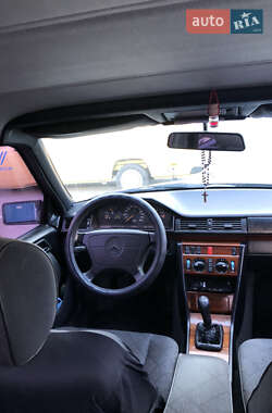 Універсал Mercedes-Benz E-Class 1996 в 