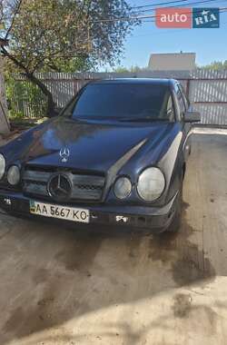 Седан Mercedes-Benz E-Class 1996 в Требухове