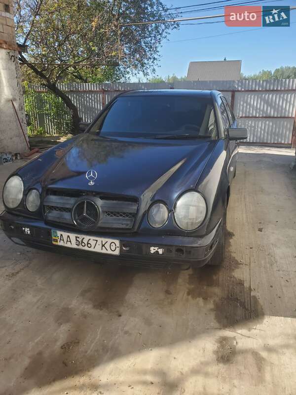 Седан Mercedes-Benz E-Class 1996 в 