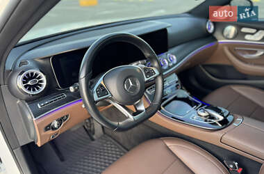 Седан Mercedes-Benz E-Class 2016 в 