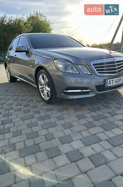 Седан Mercedes-Benz E-Class 2011 в 