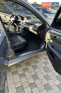 Седан Mercedes-Benz E-Class 2011 в 